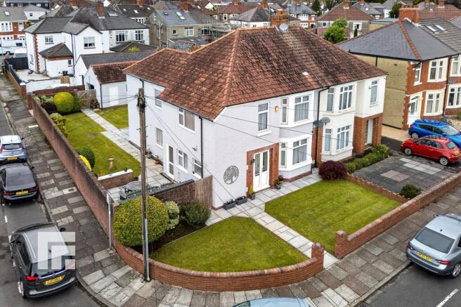 5 bed property, in St. Aidan Crescent, £600,000
