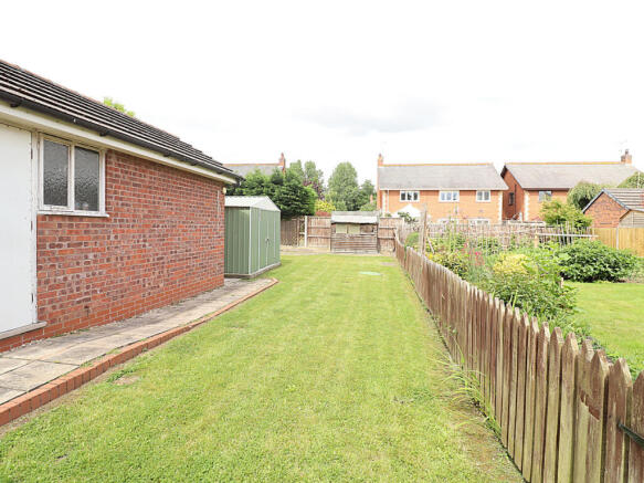 3 bed property, in Station Road, £270,000