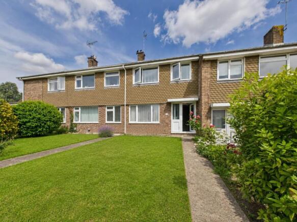 3 bed property, in Rosslyn Way, £310,000