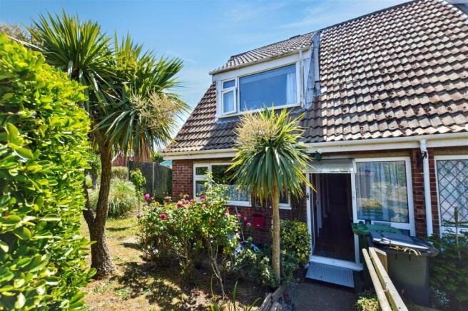 3 bed property, in Nelson Road, £310,000