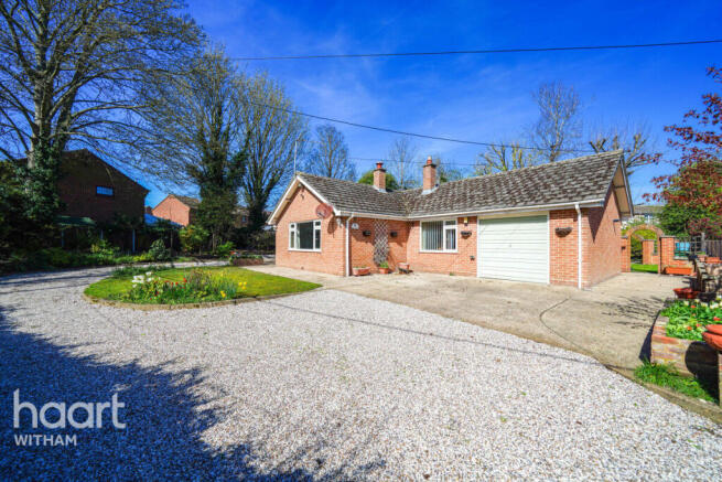 4 bed property, in Hatfield Road, £500,000