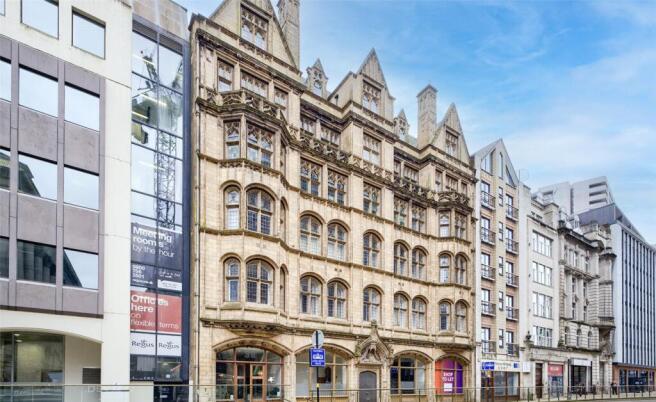 1 bed property, in Paradise Street, £186,000