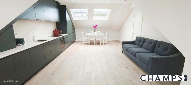 6 bed property, in Crystal Apartment, £2,800,000