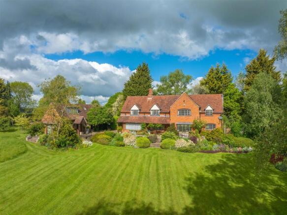 6 bed property, in Pettiford Lane, £1,450,000