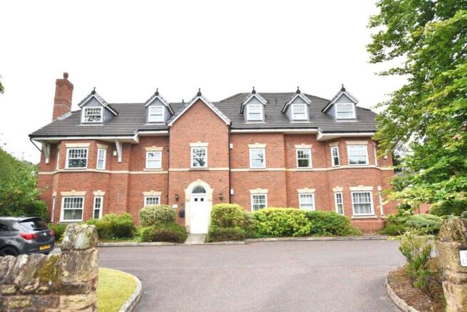 2 bed property, in Howbeck Road, £145,000