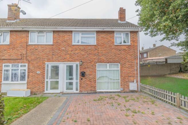 3 bed property, in Arlington, £250,000