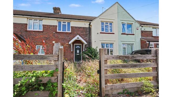 3 bed property, in 17 Quinton Road, £145,000