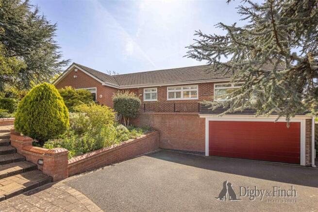3 bed property, in Ridge Lane, £625,000