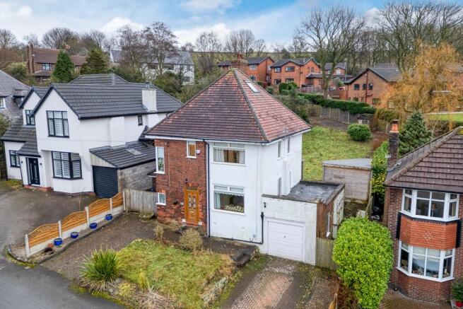 3 bed property, in Aspland Road, £475,000