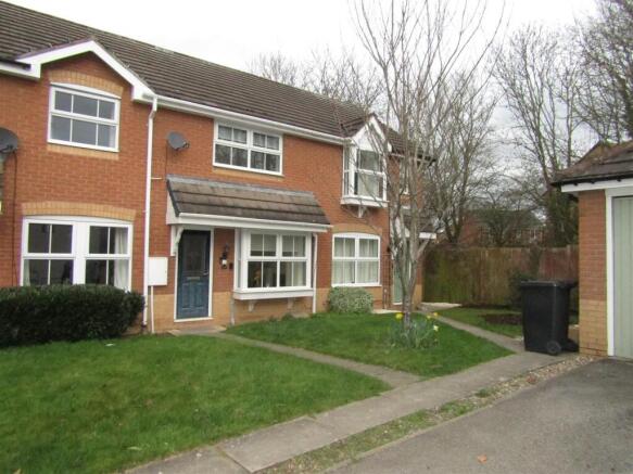 2 bed property, in Hunters Row, £210,000