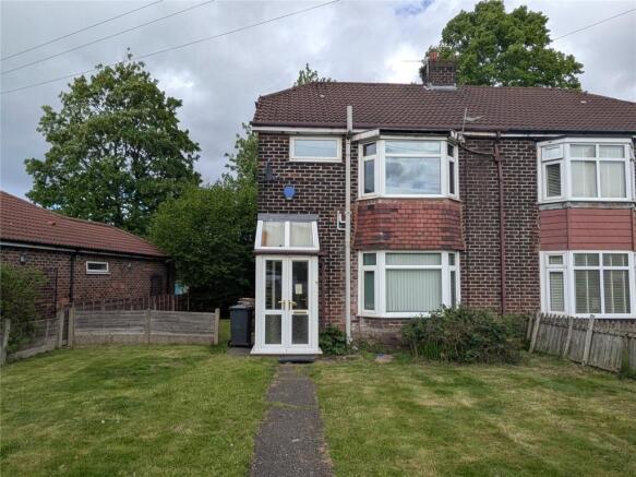 3 bed property, in Broadhurst Avenue, £150,000