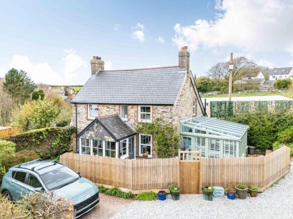 3 bed property, in Trevelmond, £635,000