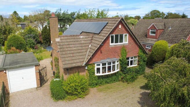 3 bed property, in Boathouse Lane, £525,000