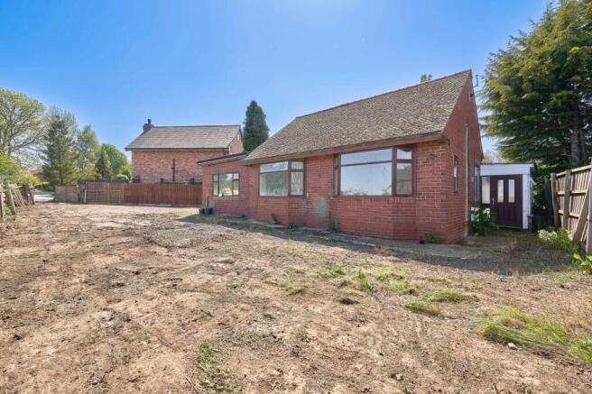3 bed property, in Willow Bank, £325,000