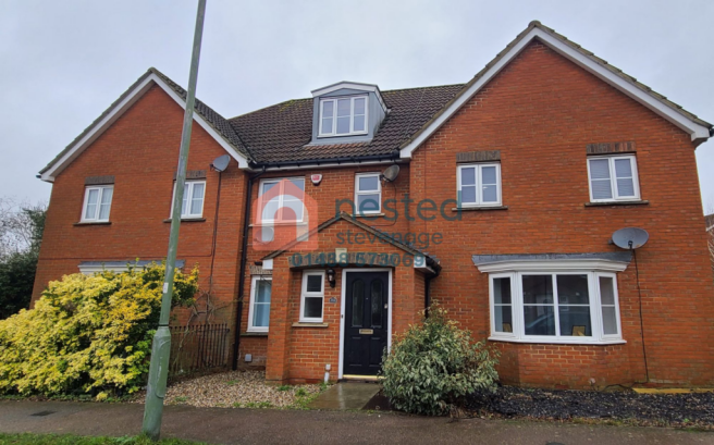 3 bed property, in Mendip Way, £385,000