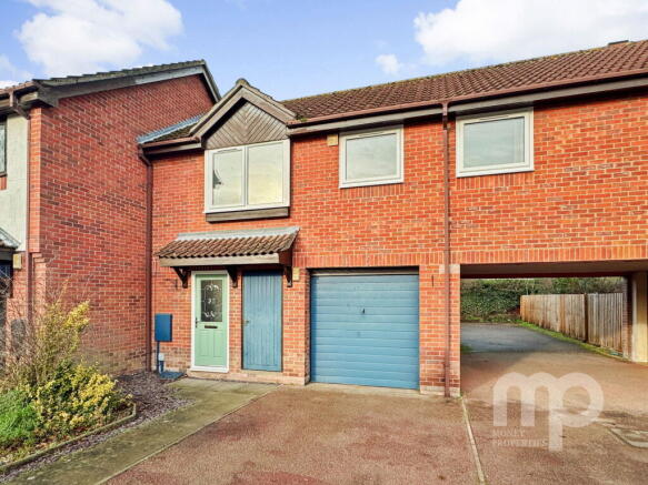 2 bed property, in Margaret Reeve Close, £210,000