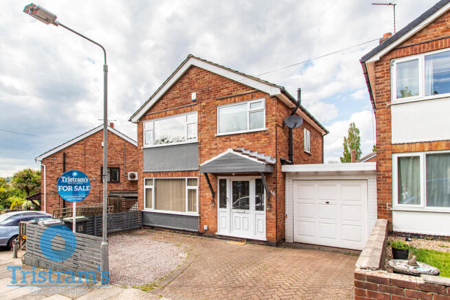 3 bed property, in Silverdale, £300,000