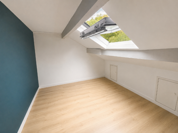 2 bed property, in Hirst Street, £99,500