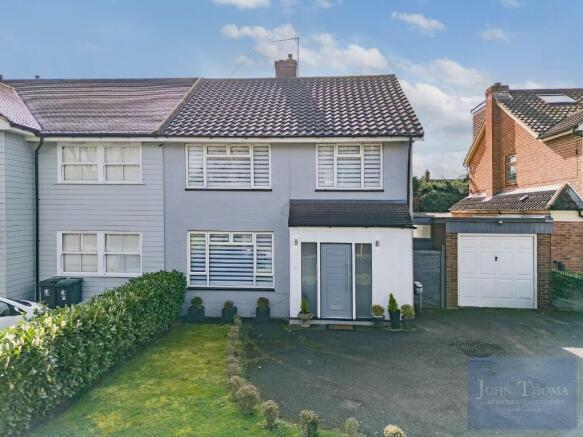 3 bed property, in Lambourne Road, £700,000