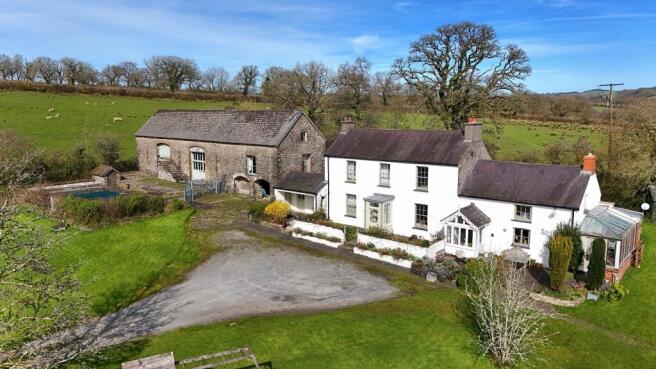 4 bed property, in Pentrefelin, £795,000
