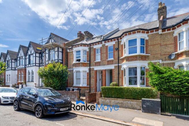 1 bed property, in Byne Road, £295,000