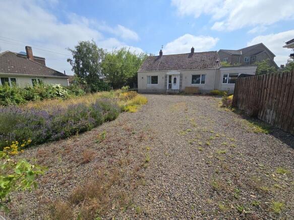 3 bed property, in Mile Road, £240,000