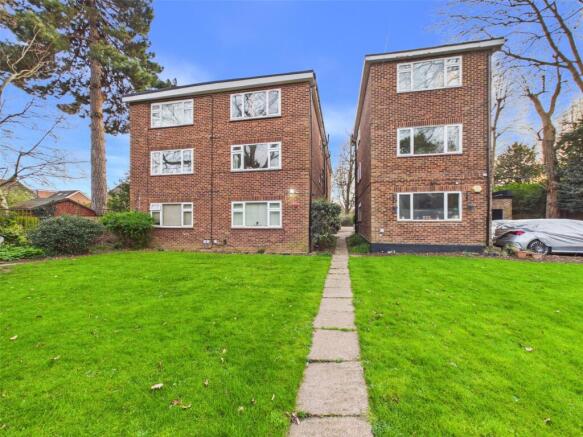 Land, in Lincoln Court, £180,000