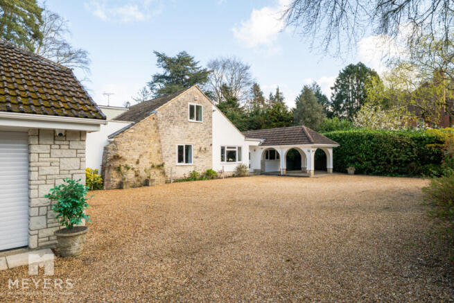 4 bed property, in Wimborne Road East, £935,000