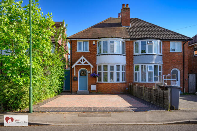 3 bed property, in Lighthorne Road, £395,000
