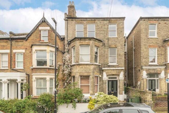 2 bed property, in Bonham Road, £525,000