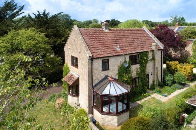 4 bed property, in Salisbury Road, £789,950