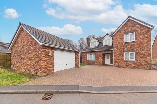 4 bed property, in Howthorne Fields, £325,000