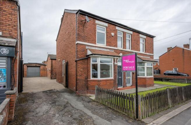 3 bed property, in Church Road, £275,000