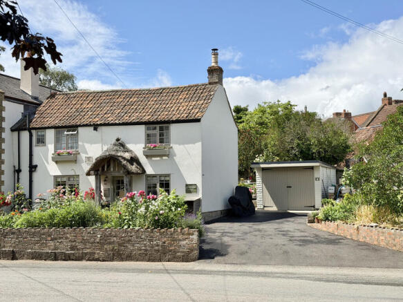 3 bed property, in North Curry, £499,950