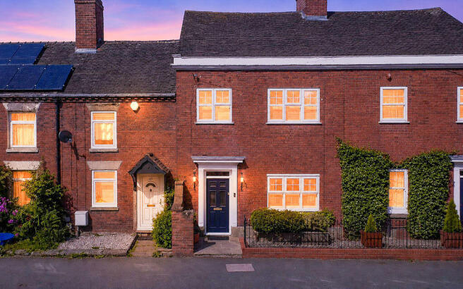 4 bed property, in Beacon Street, £475,000