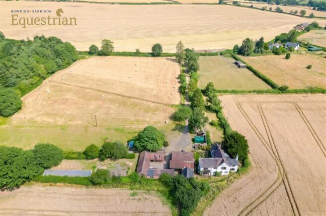 4 bed property, in Hurley Lane, £850,000