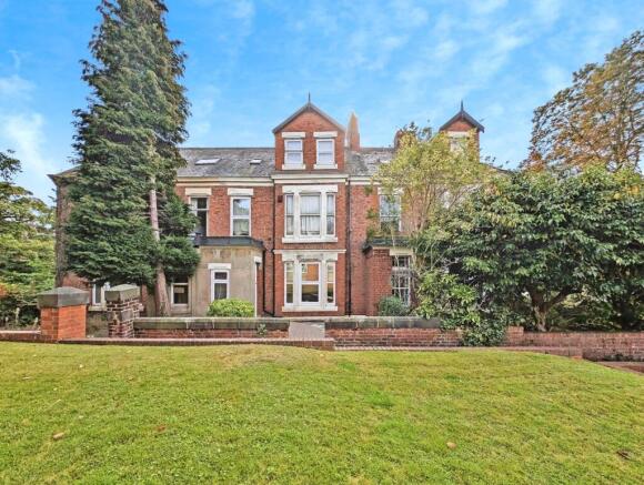 3 bed property, in Otterburn Villas South, £250,000