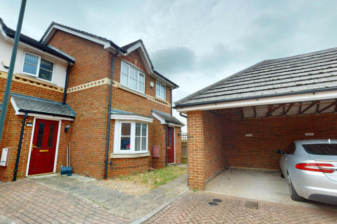 3 bed property, in Bosman Close, £315,000