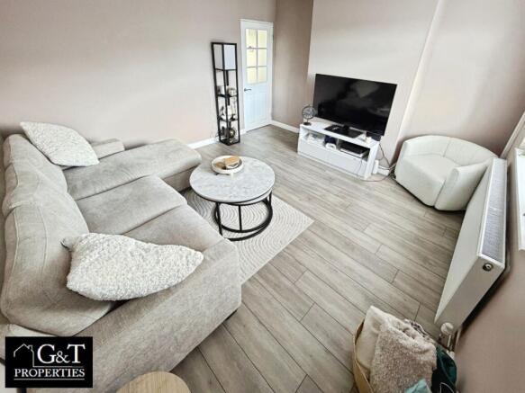 2 bed property, in St. Peters Road, £220,000