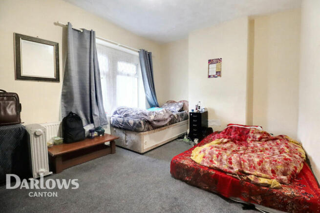 3 bed property, in Wells Street, £230,000