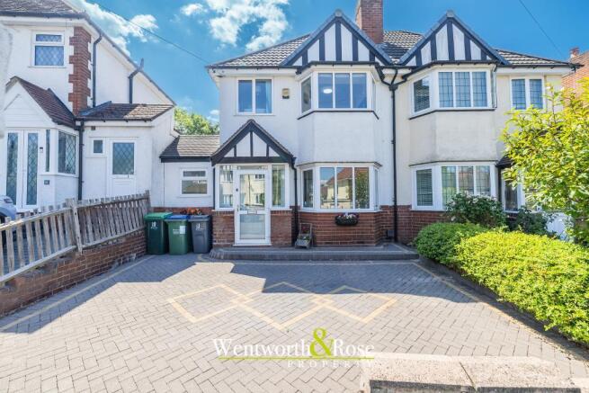 3 bed property, in Grove Road, £335,000