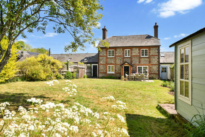 4 bed property, in Dairy Place, £925,000