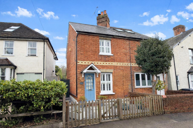 2 bed property, in Windsor Road, £585,000
