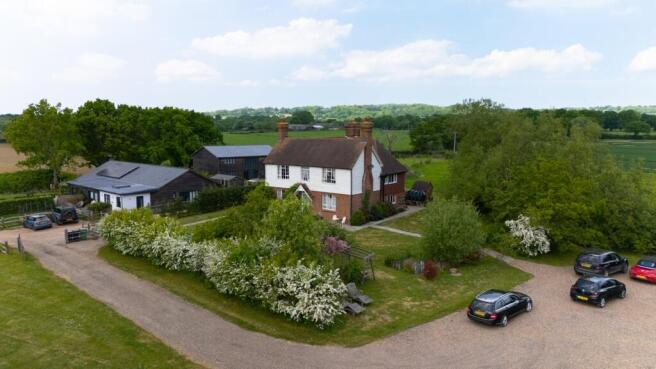 4 bed property, in Lenham Road, £900,000