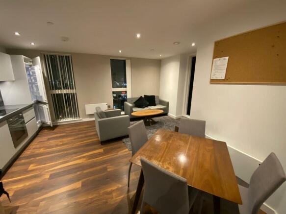 2 bed property, in Regent Road, £265,000