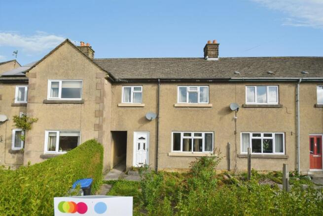 3 bed property, in Grove Place, £175,000