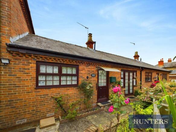1 bed property, in Beech Tree Cottage, £120,000