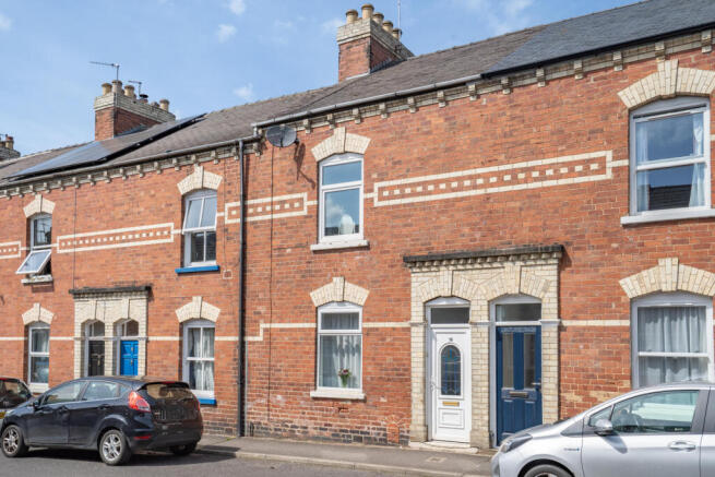 3 bed property, in Ambrose Street, £325,000