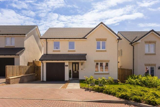 4 bed property, in 22 Berry Way, £520,000