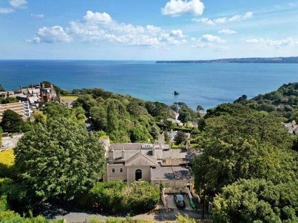 6 bed property, in Higher Lincombe Road, £1,250,000